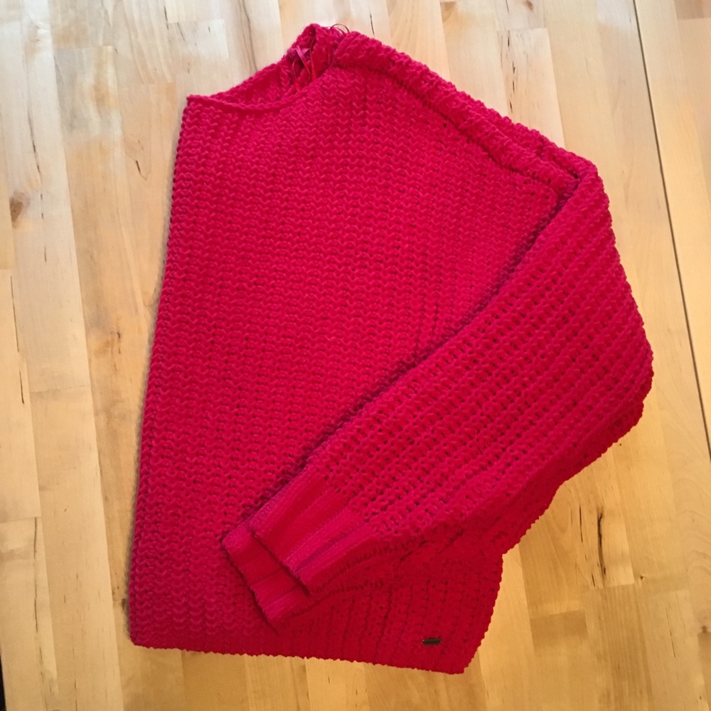 Hollister Girls Red Slouchy Chenille Sweater